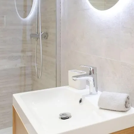 Apartment L16 Malonat Vieux 1 Min Mer/ 2 Chbres & Ac
